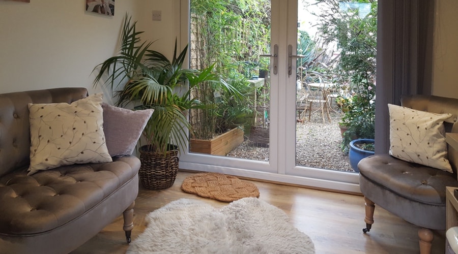 Counselling and Psychotherapy in Kingston Julia Isikwe Hughes